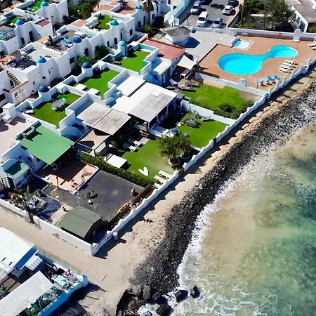 Geranio House, Beachfront, Pool, Ferienhaus *