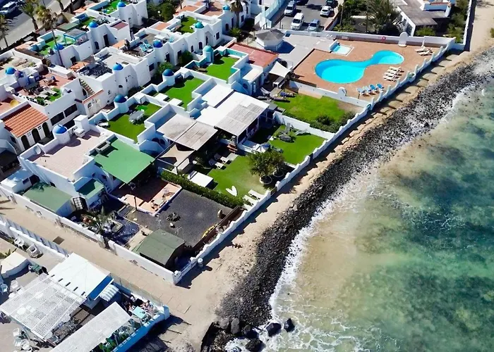 Geranio House, Beachfront, Pool, Сasa de vacaciones *