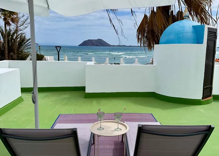 Сasa de vacaciones Geranio House, Beachfront, Pool, Corralejo